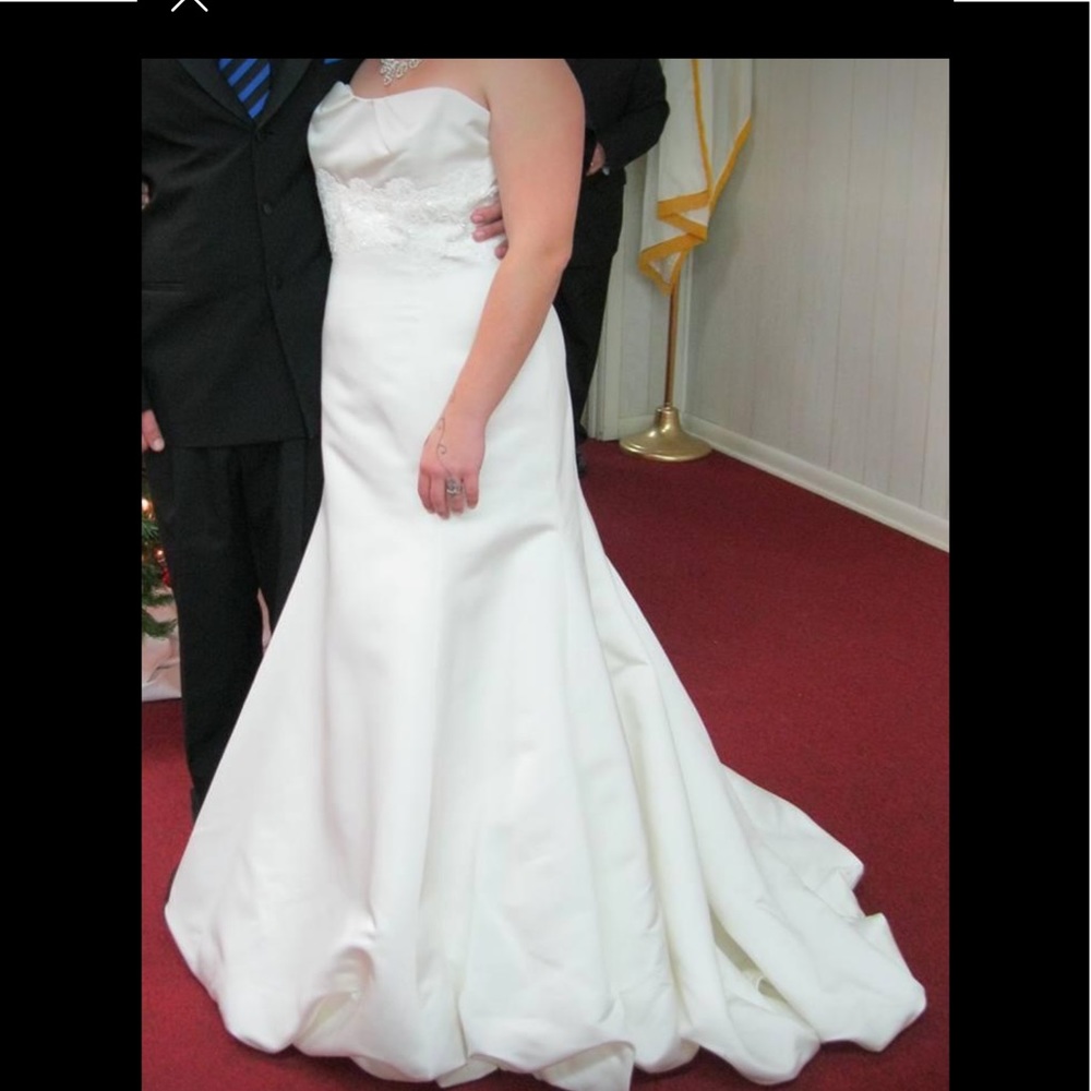 Wedding dress